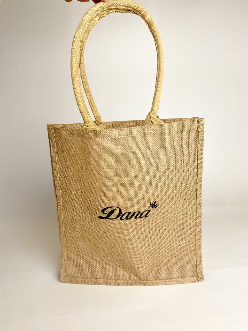 תיק עם כיתוב אישי