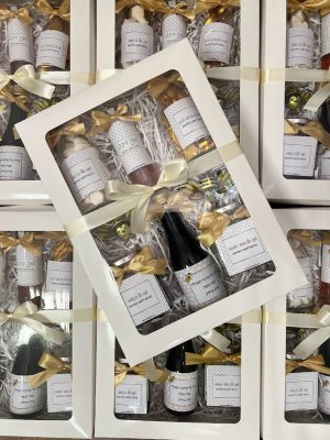 מארז איחולים מהודר עם הקדשה אישית