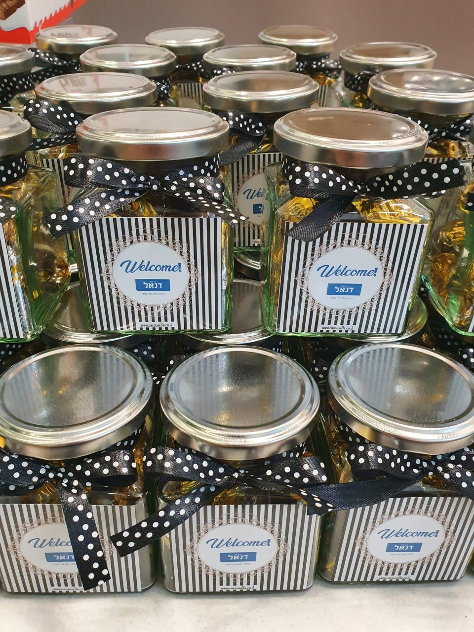 צנצנת שוקולד פרלינים